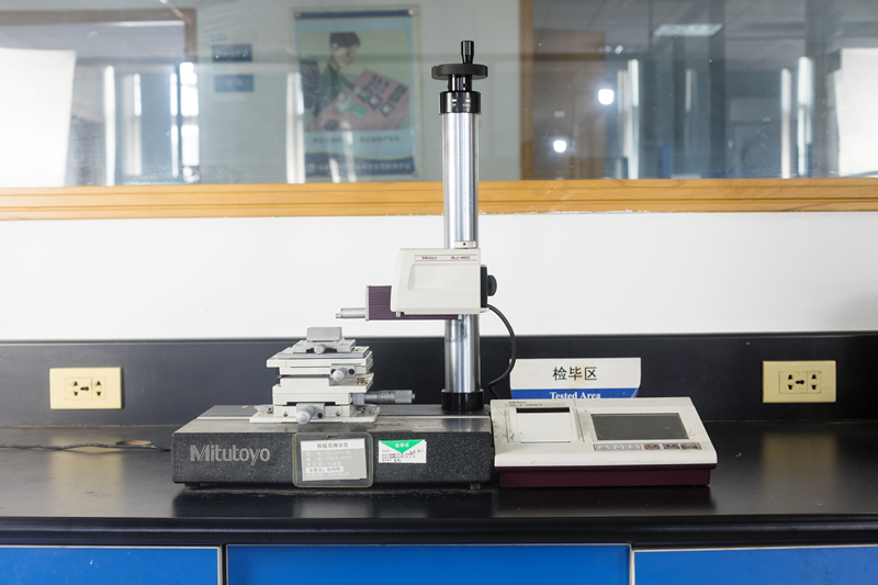 INSTRUMENT-MJERENJE-HRAPAVOSTI POVRŠINE